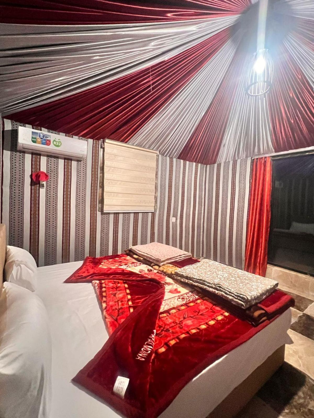Scarlet Luxury Camp Вади-Рам Экстерьер фото